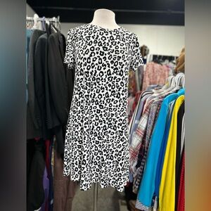 Chic Black and White Leopard Print Mini Dress